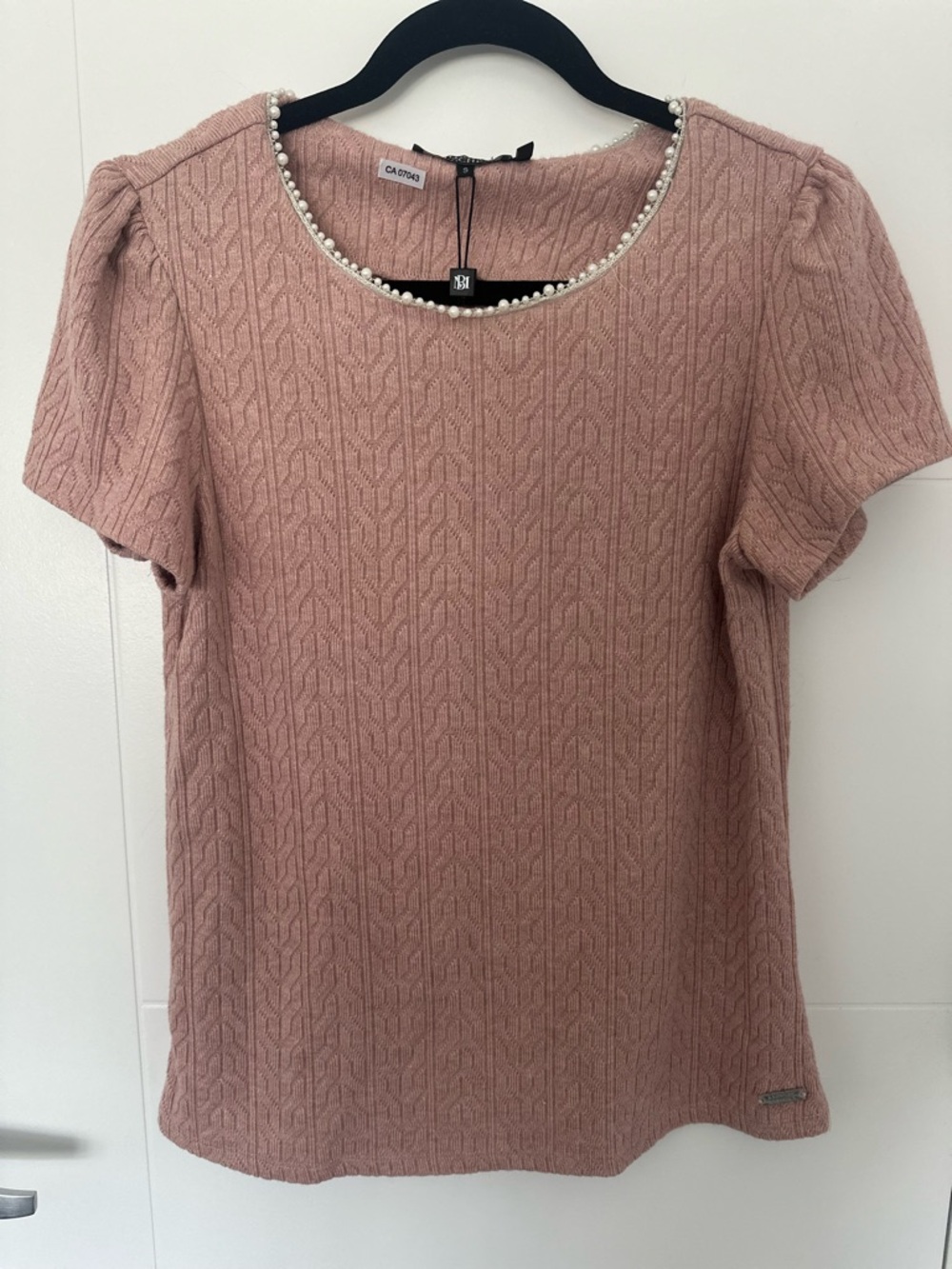 Badgley Mischka Dusty Pink Cable Knit Short Sleeve Top with Pearl Trim